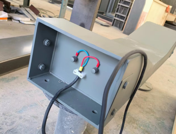 GJT-B金屬探測儀具有以下幾個(gè)特點(diǎn)